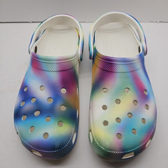 CROCS Mens US Size 11 Classic Tie Dye Clogs #207556 Water Friendly Solar Rainbow - Picture 4 of 8